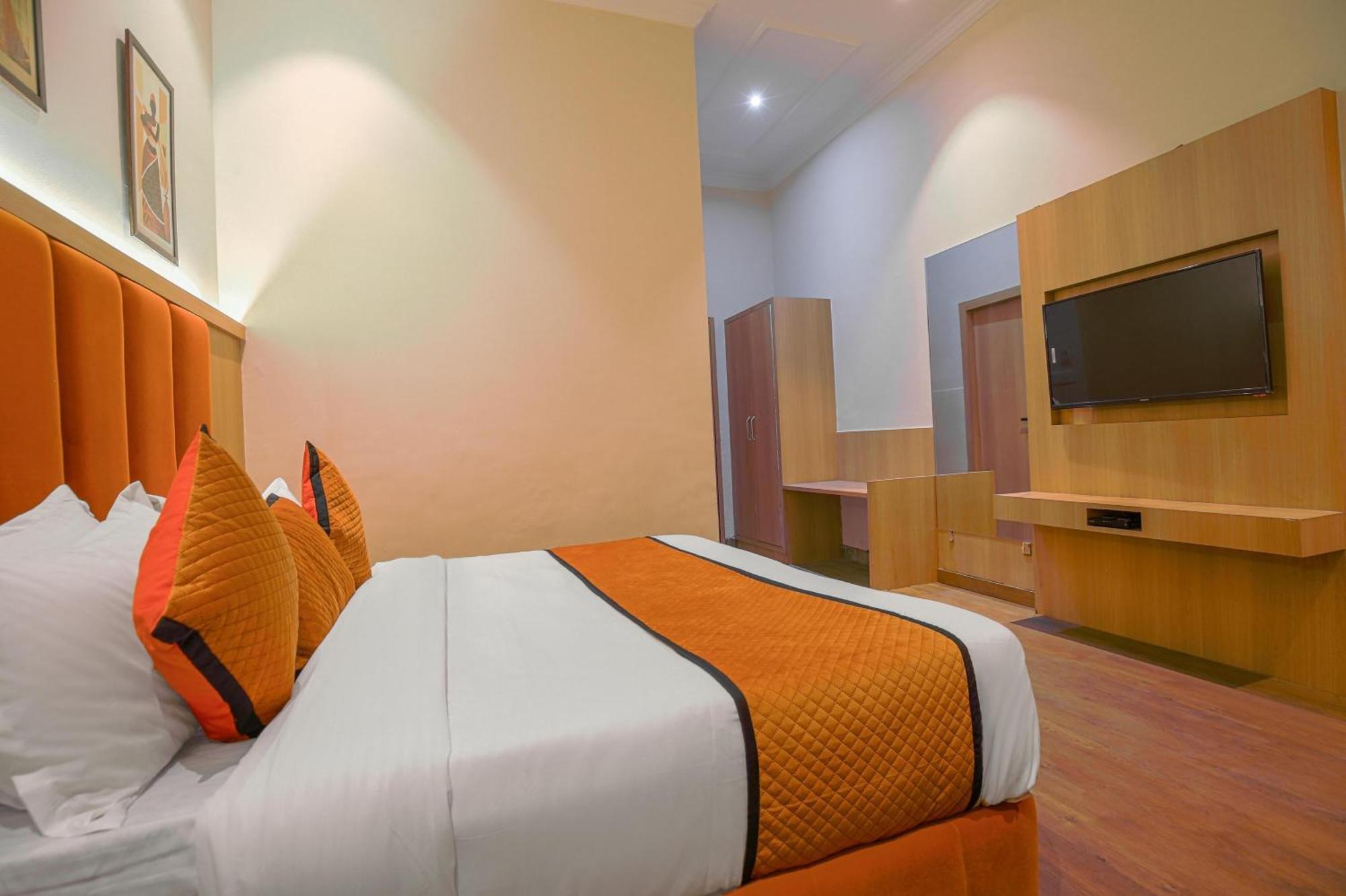 Hotel Ricky International Amritsar Exterior foto